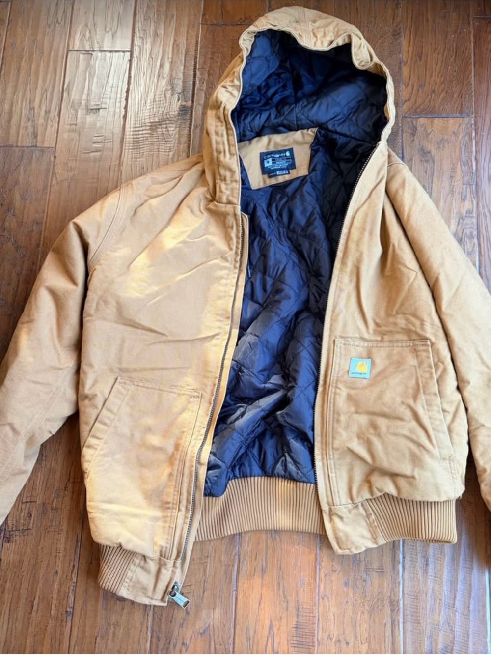 Carhartt Men's Medium Hooded Sandstone Brown Puffer Jacket with Navy Lining